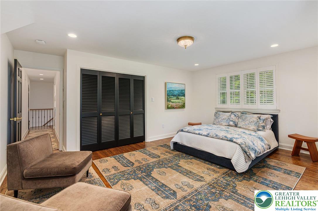 4704 Sweetbriar Circle