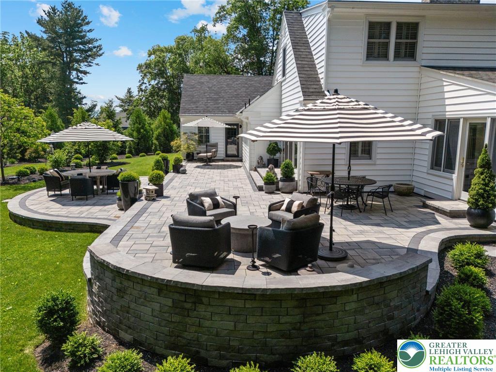 4704 Sweetbriar Circle