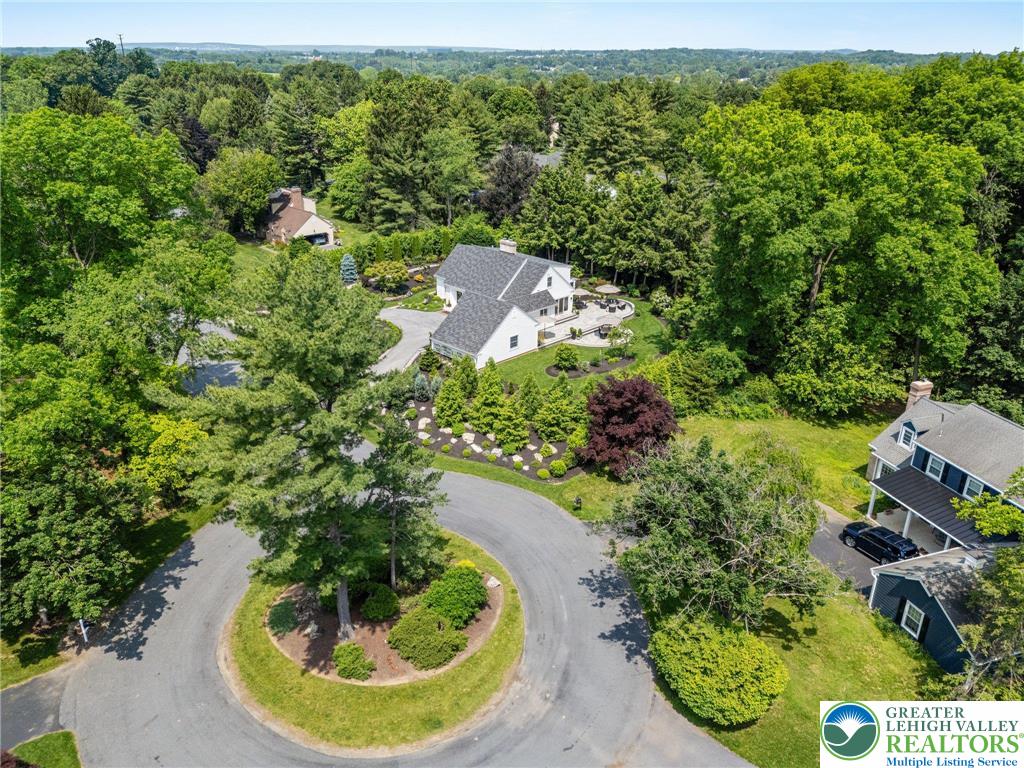 4704 Sweetbriar Circle
