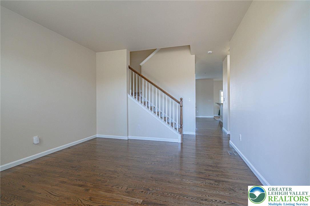 241 Snapdragon Way