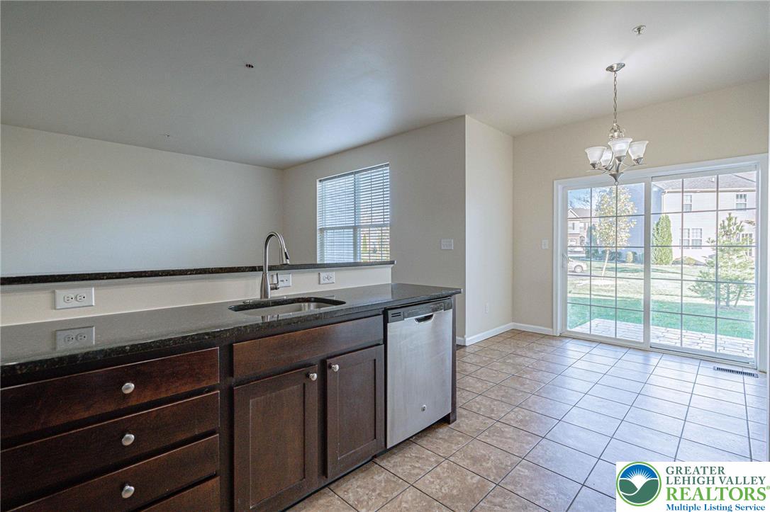 241 Snapdragon Way