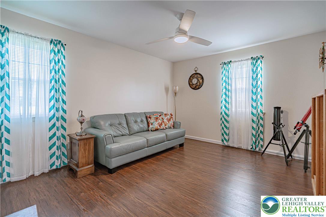 2771 Rolling Green Place
