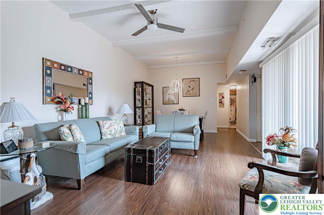 2771 Rolling Green Place