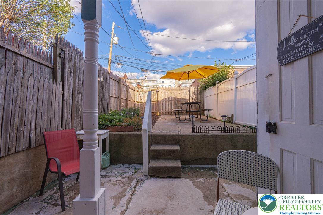 225 South Franklin Street