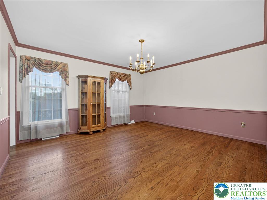 4936 Meadow Lane