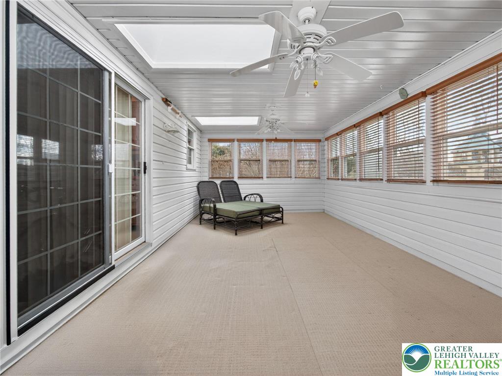 4936 Meadow Lane