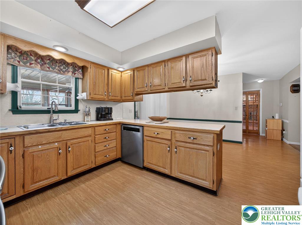 4936 Meadow Lane