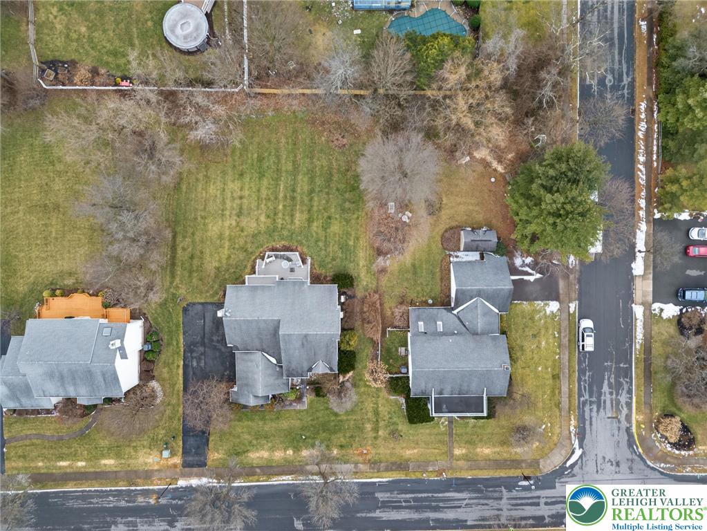 4936 Meadow Lane