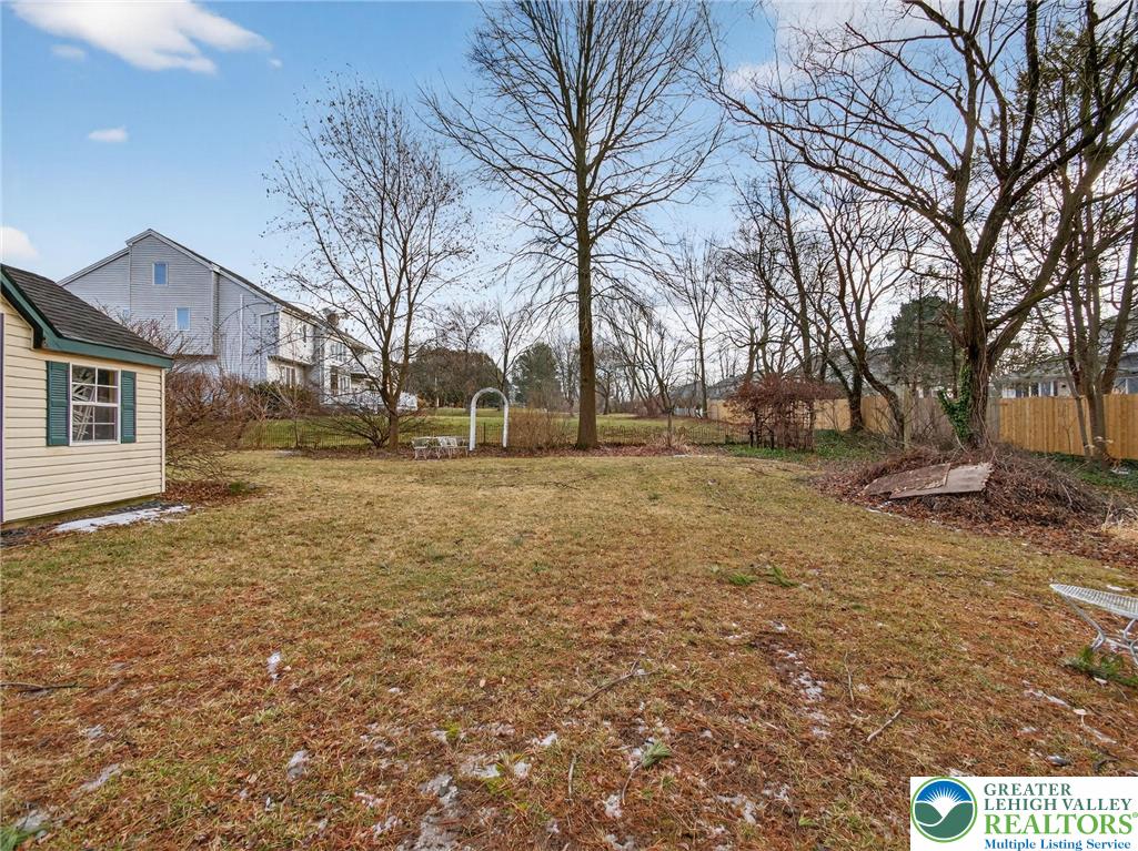 4936 Meadow Lane