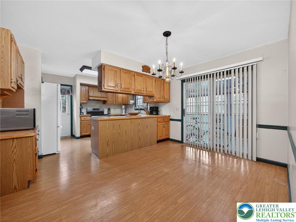 4936 Meadow Lane