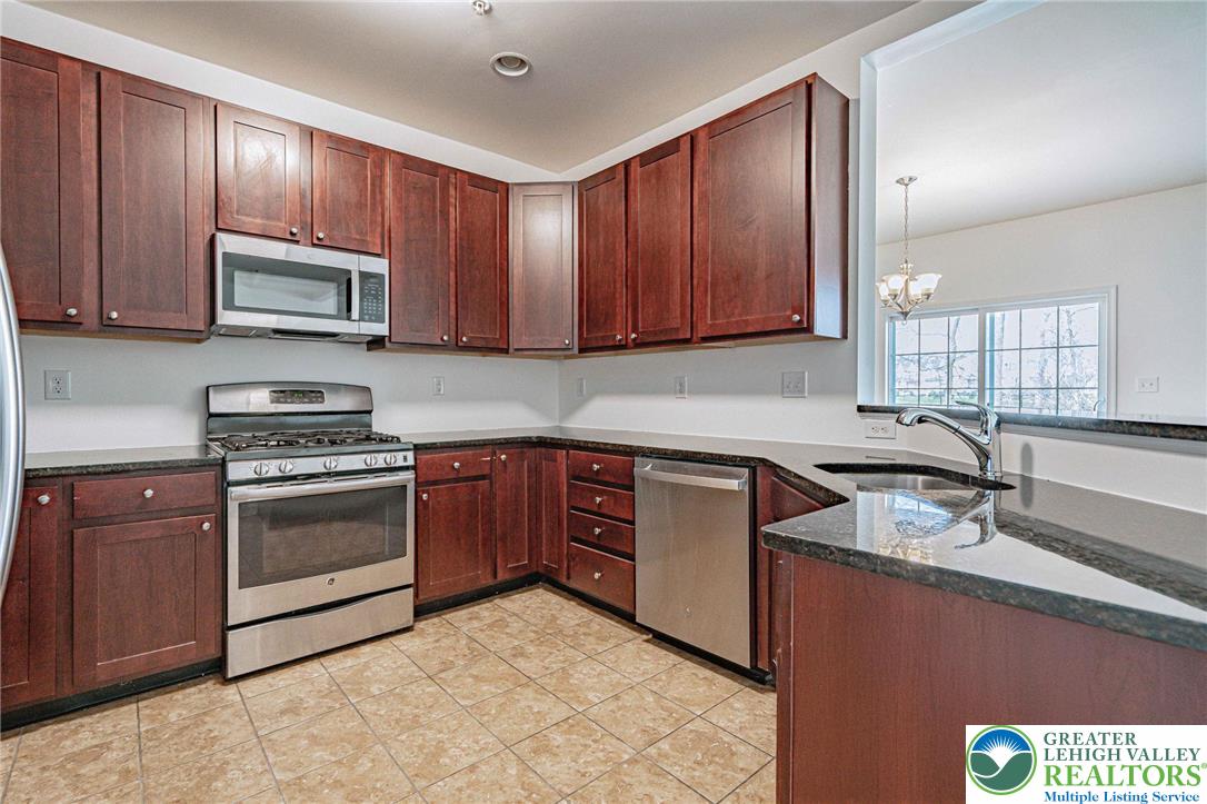5151 Dogwood Trail