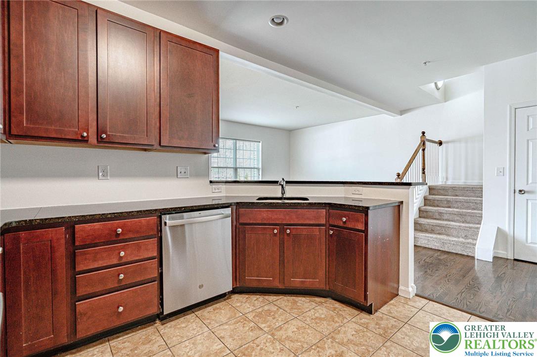 5151 Dogwood Trail