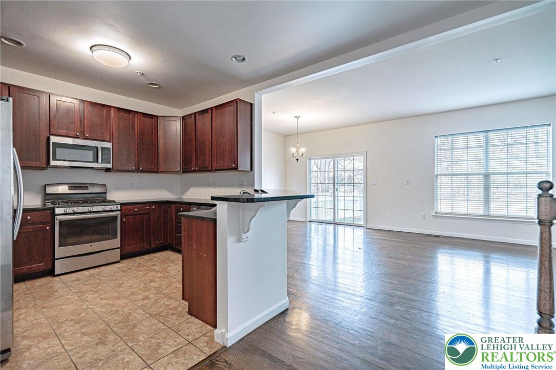 5151 Dogwood Trail