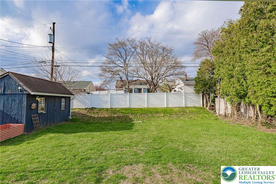 1548 Dale Lane