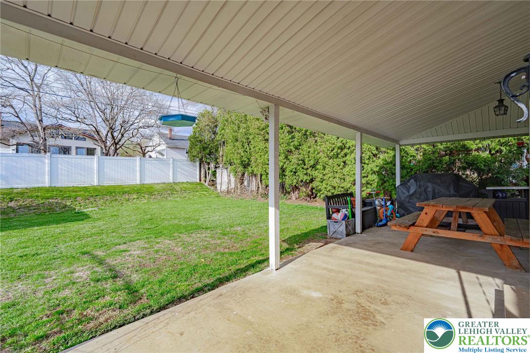 1548 Dale Lane