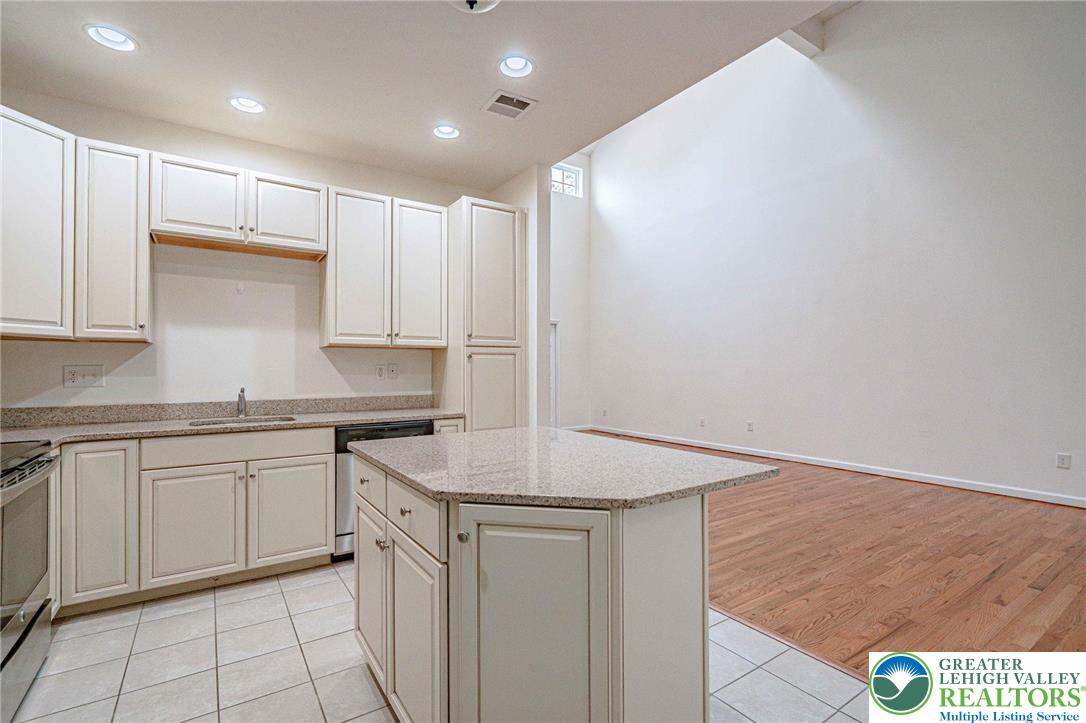 5127 Dogwood Trail