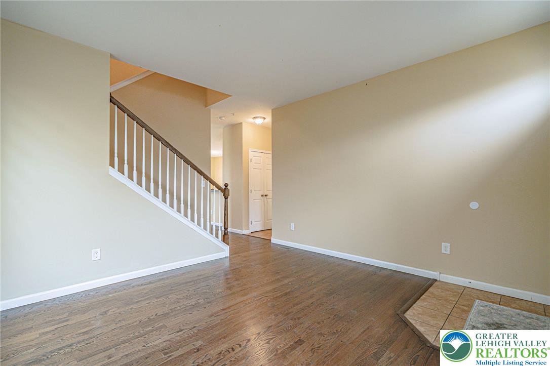 233 Snapdragon Way