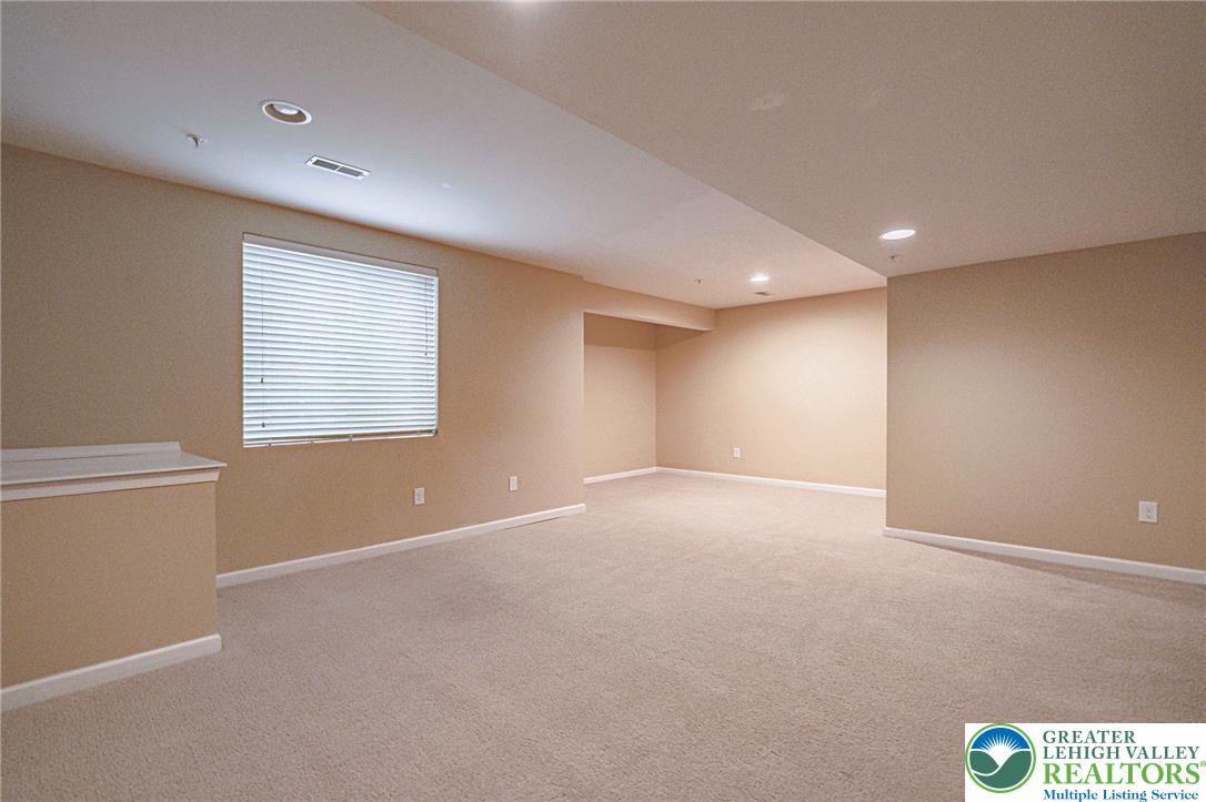 233 Snapdragon Way