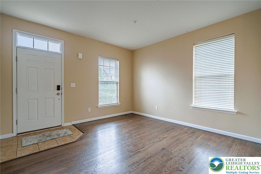 233 Snapdragon Way