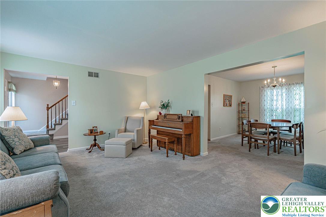 3251 Sequoia Drive