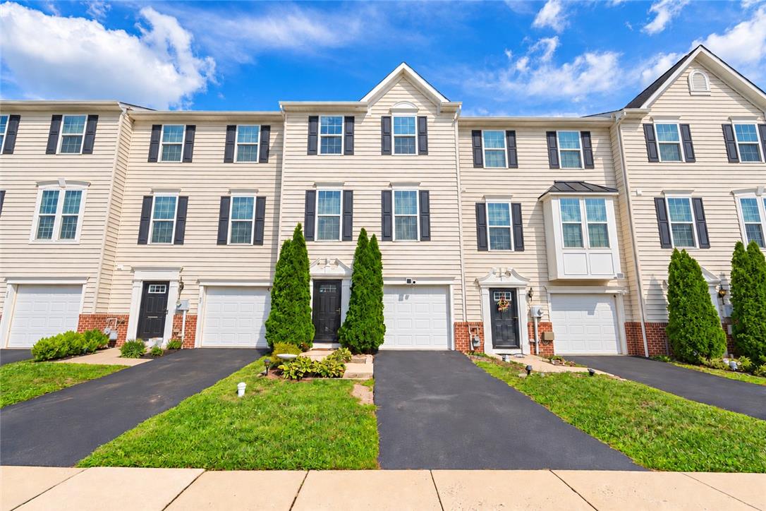 82 Green View Drive Upper Pottsgrove Twp PA