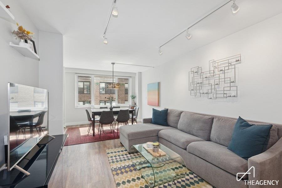 301 E 22nd Street 12H