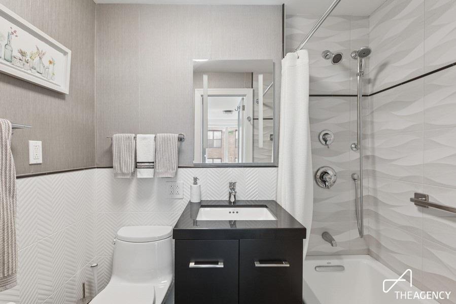 301 E 22nd Street 12H