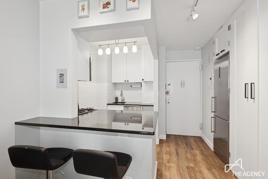 301 E 22nd Street 12H