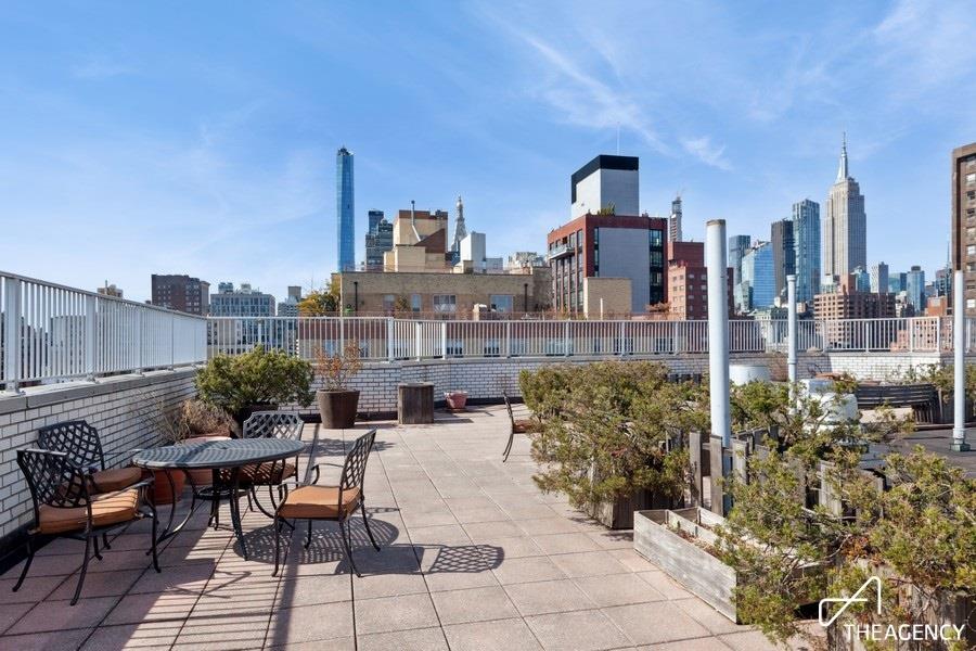 301 E 22nd Street 12H