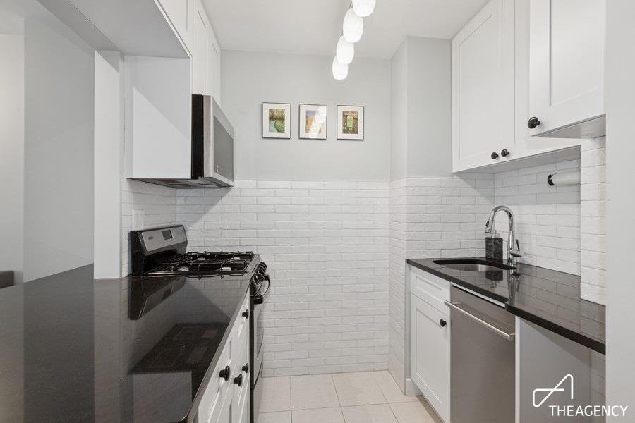 301 E 22nd Street 12H