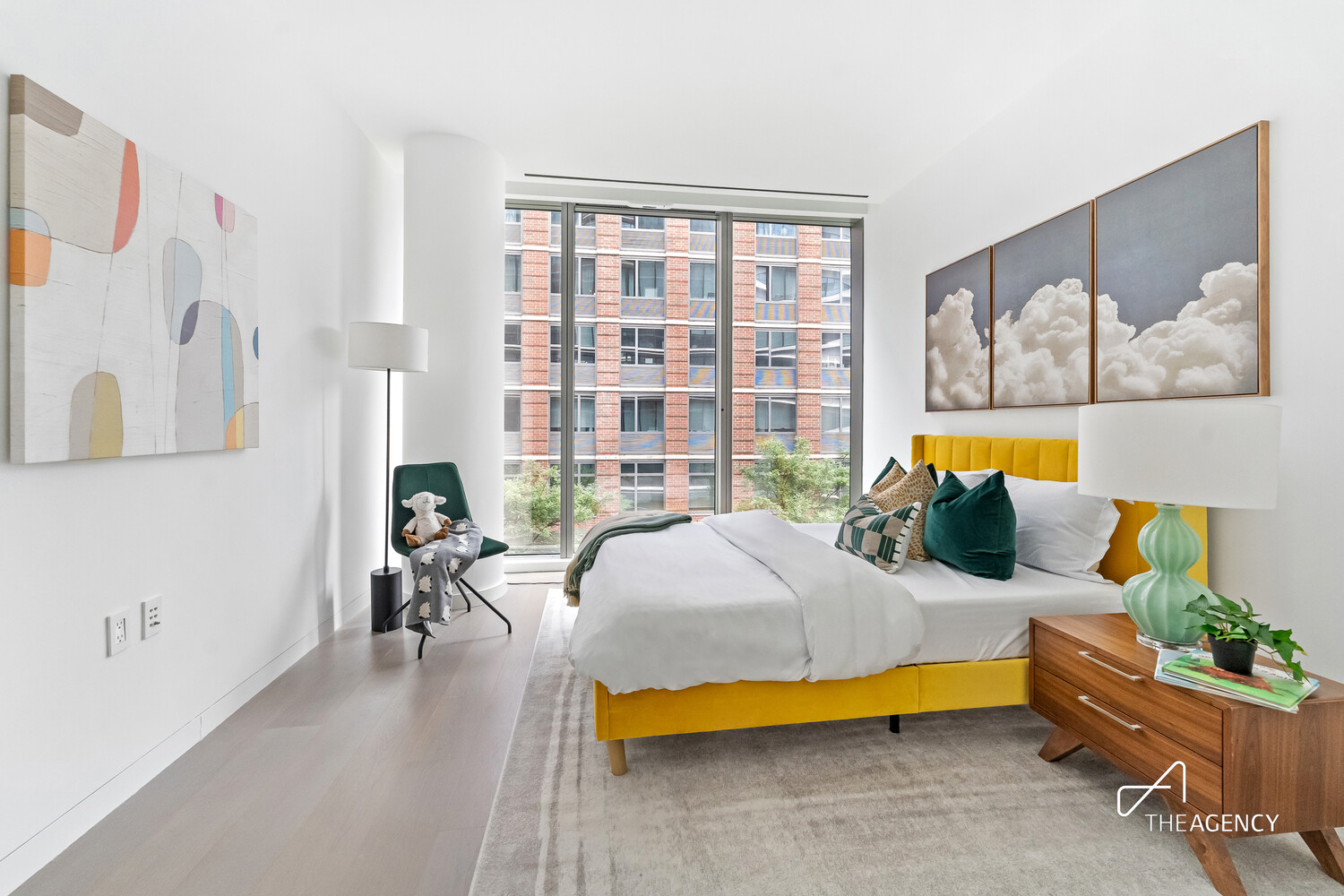 520 W 28TH Street 7