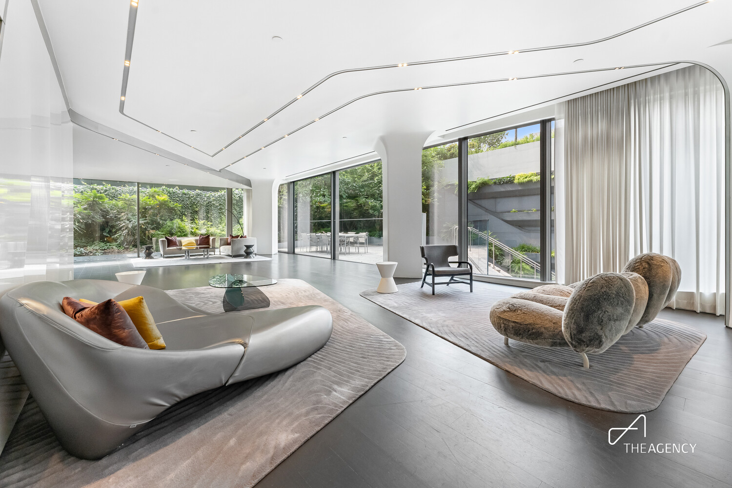 520 W 28TH Street 7