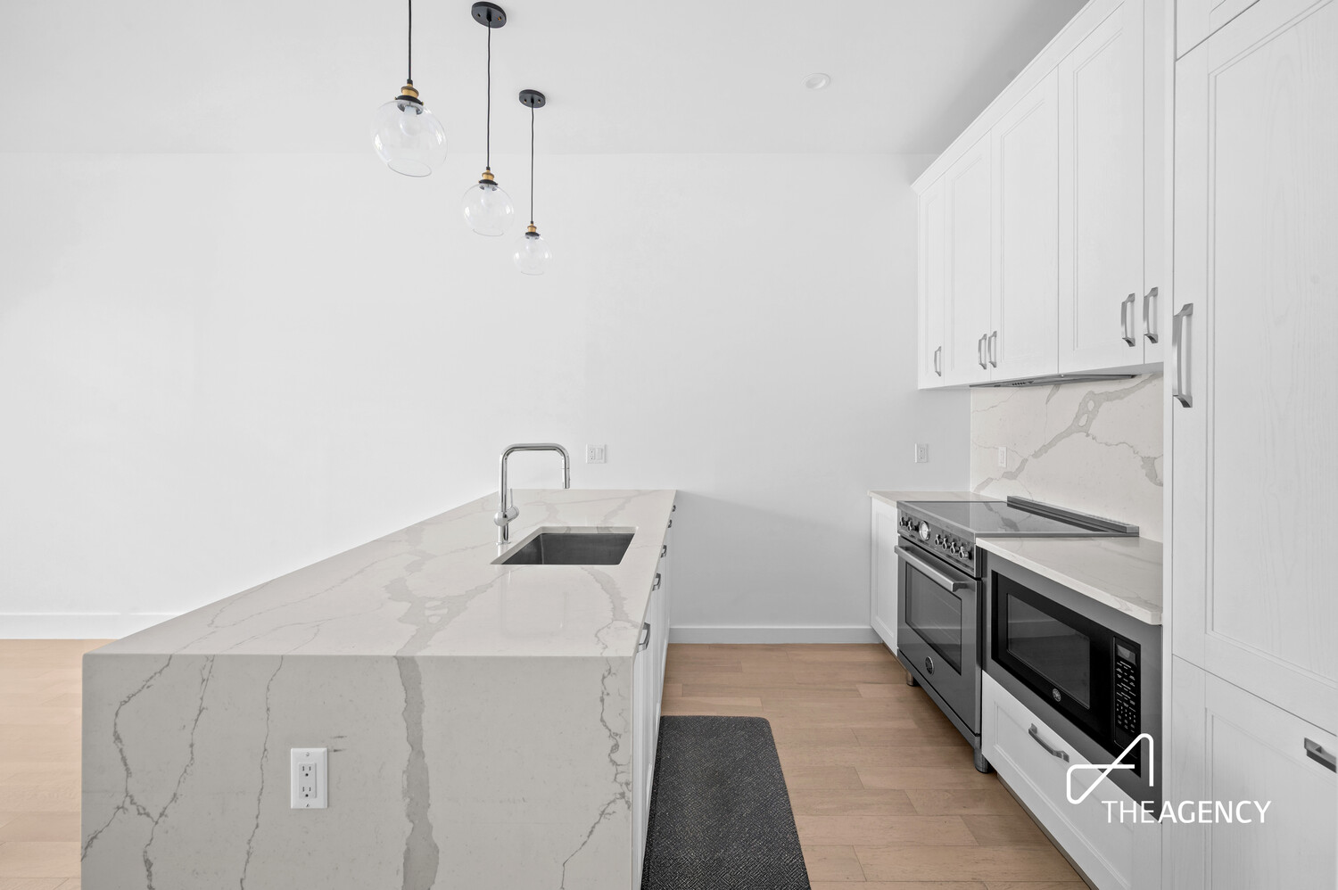 21-19 46TH Avenue 4