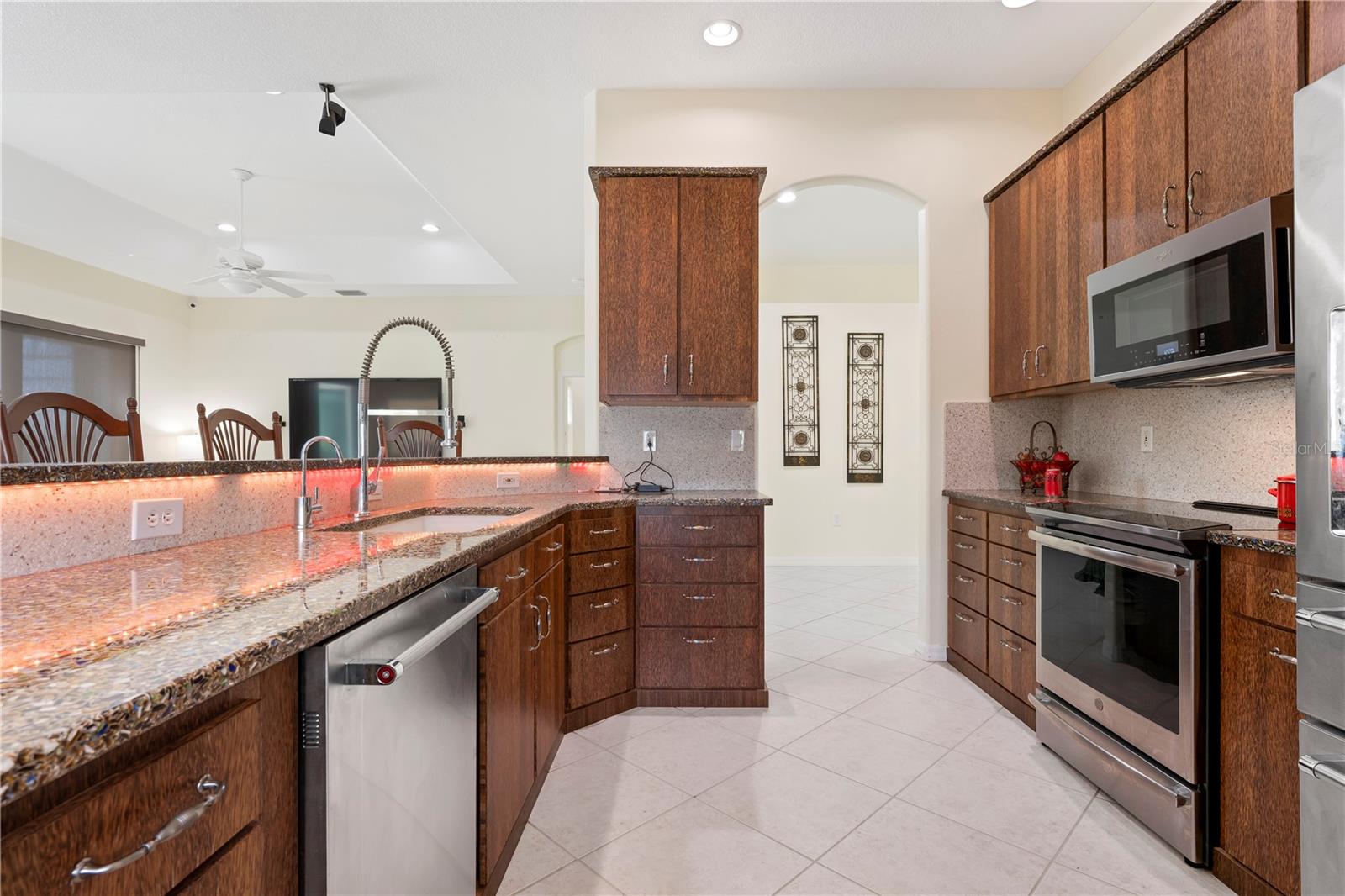 7005 GOLDRUSH LN