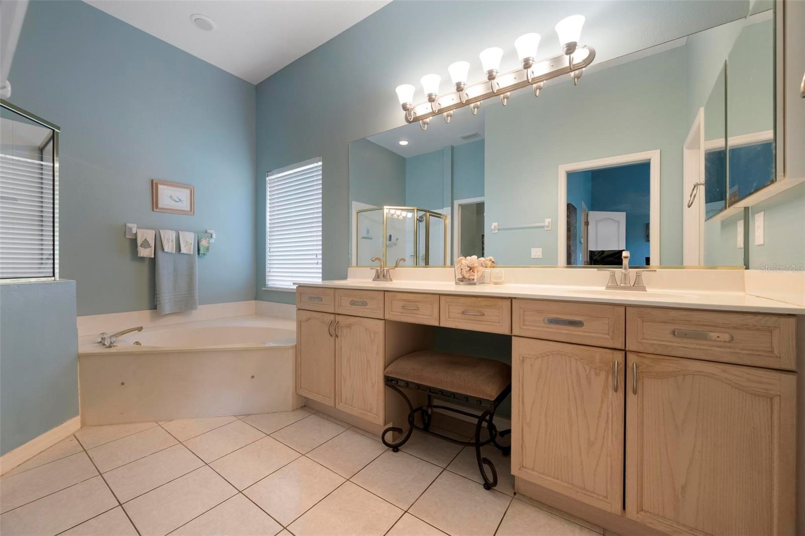 6852 SAGEBRUSH CIR