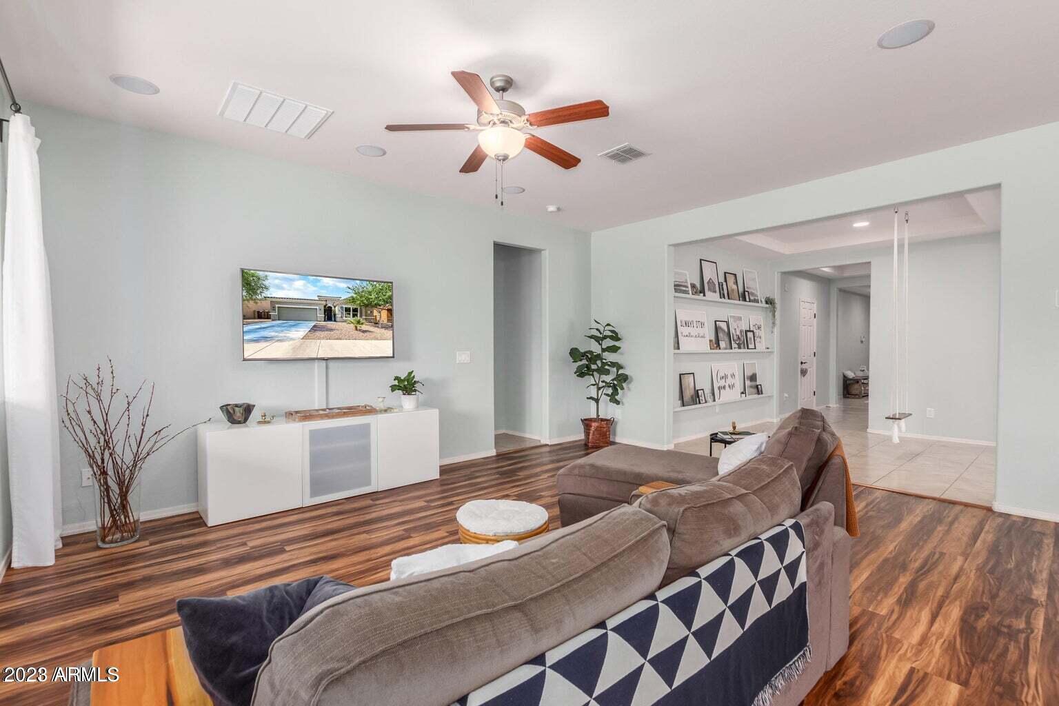 18328 W SAGUARO Lane