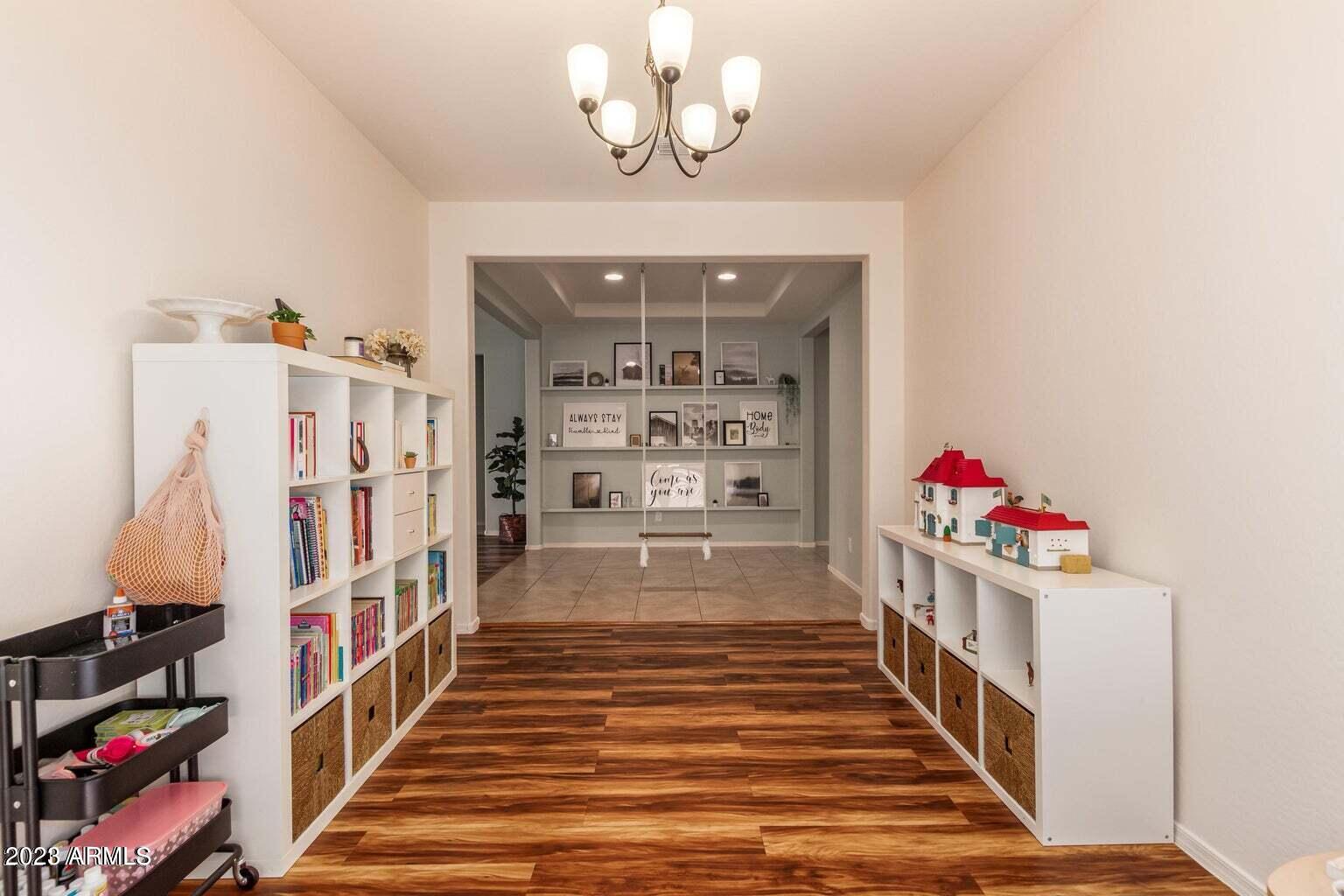 18328 W SAGUARO Lane