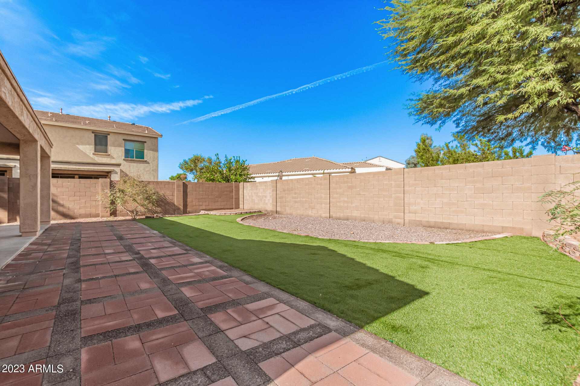 3646 E Palmer Street