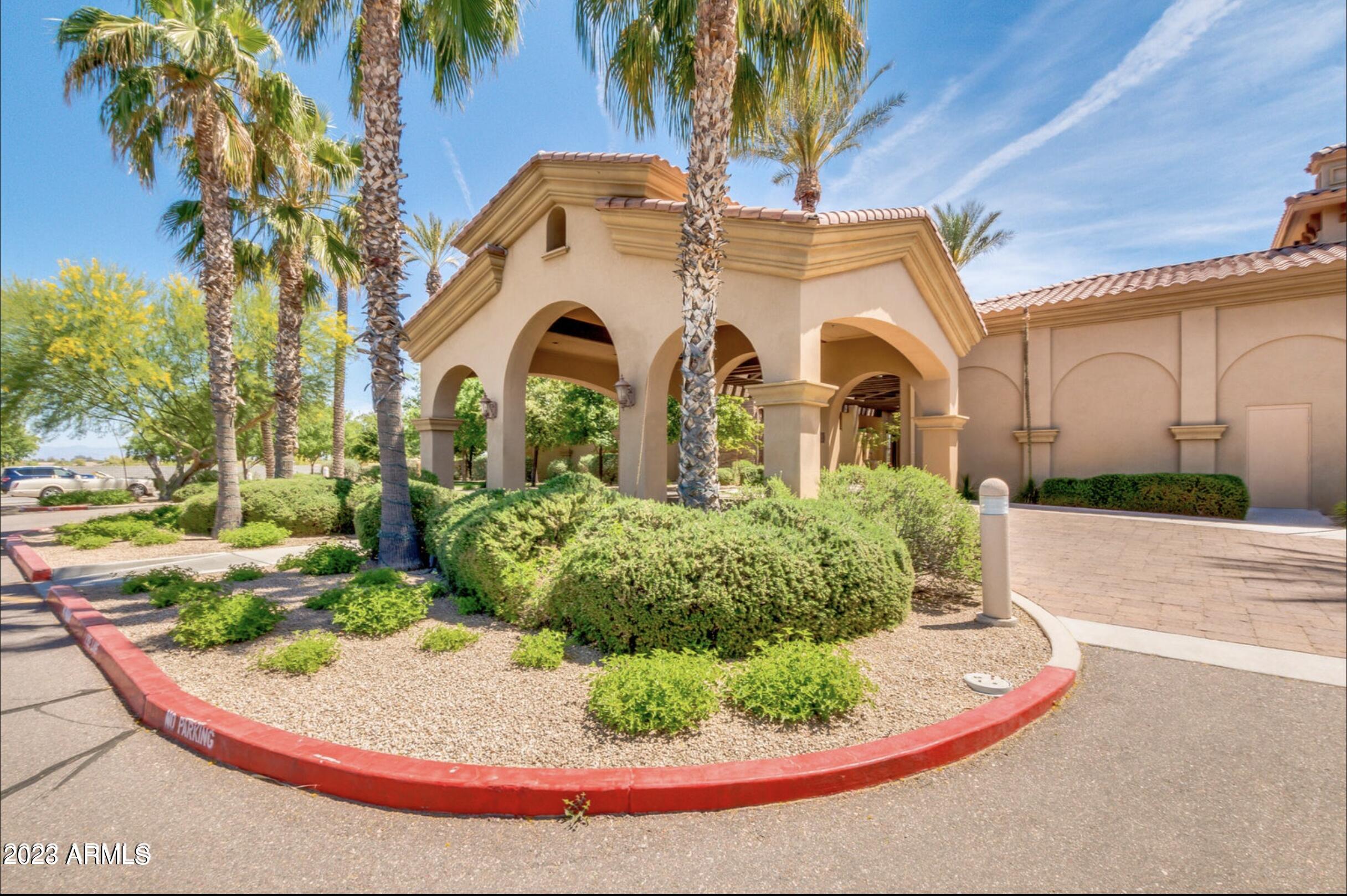 3646 E Palmer Street