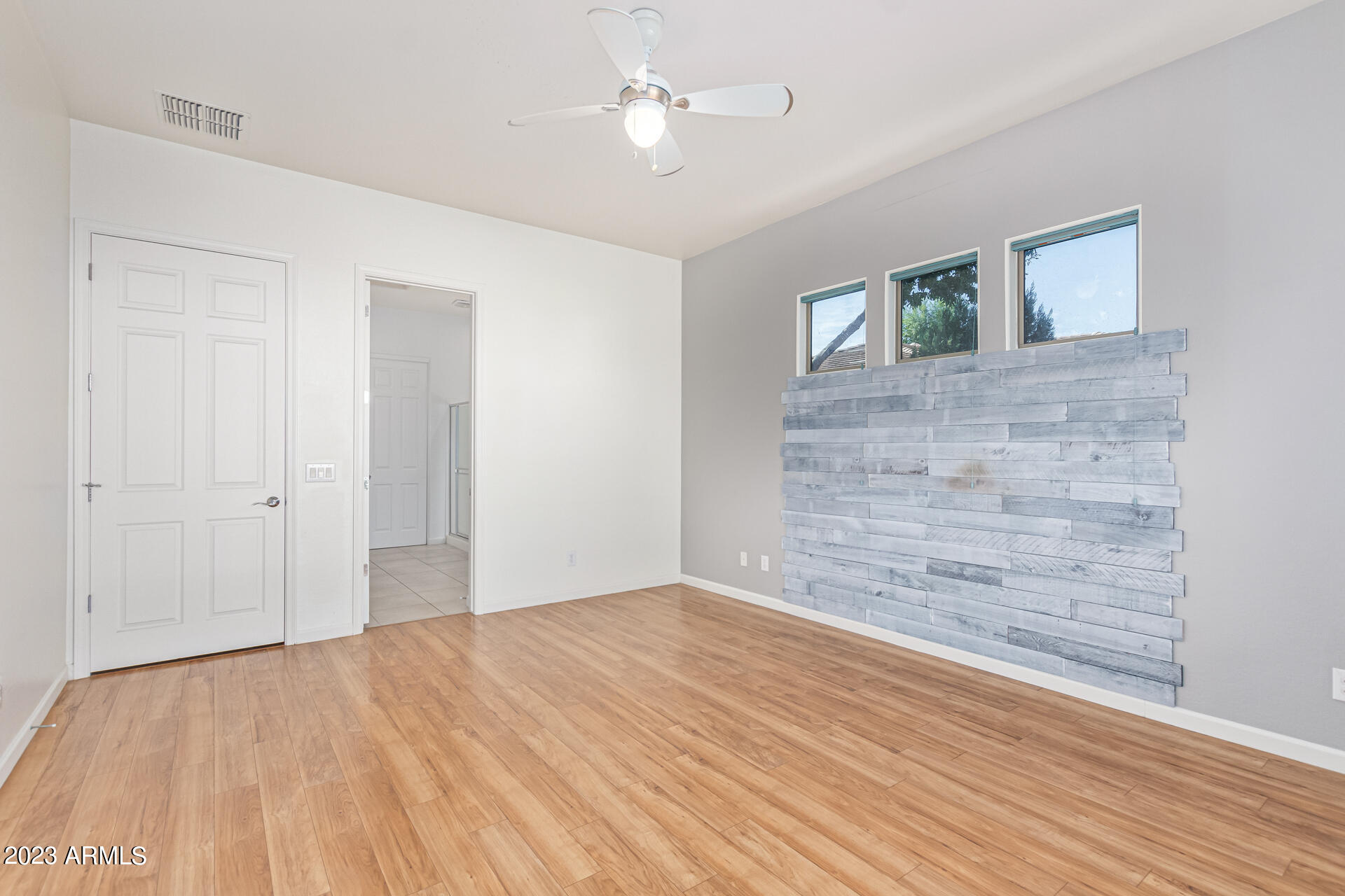 3646 E Palmer Street