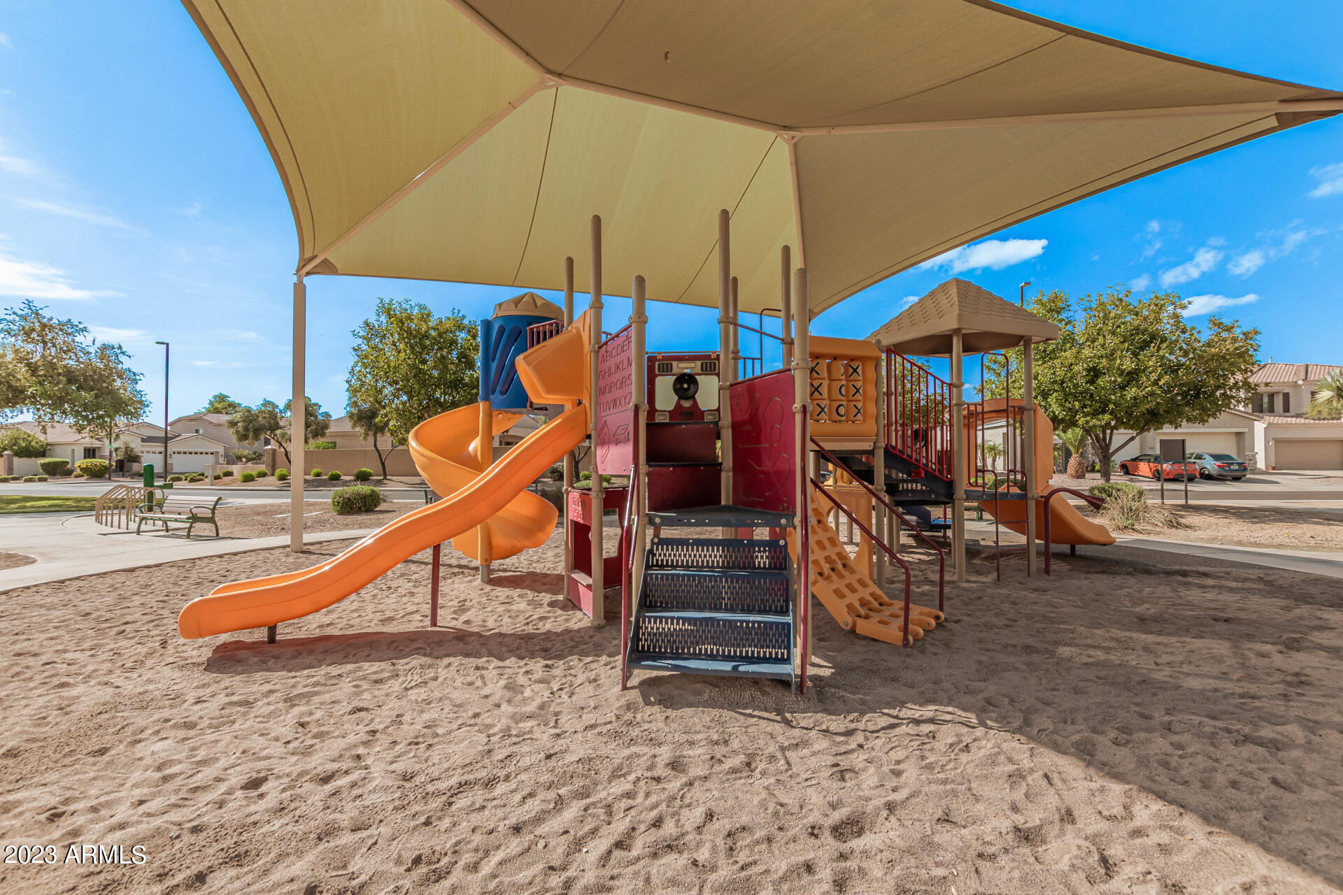 3646 E Palmer Street