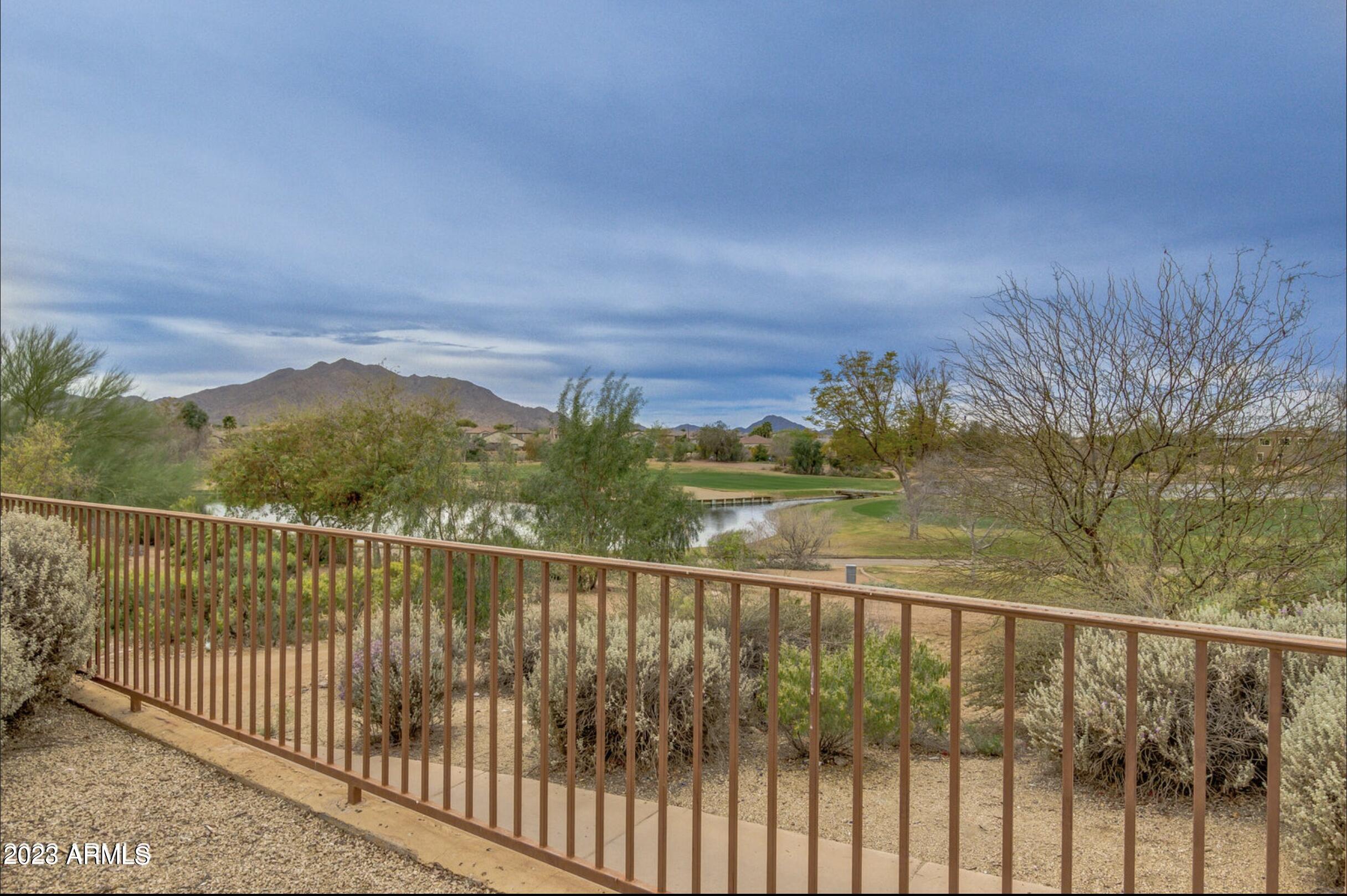 3646 E Palmer Street