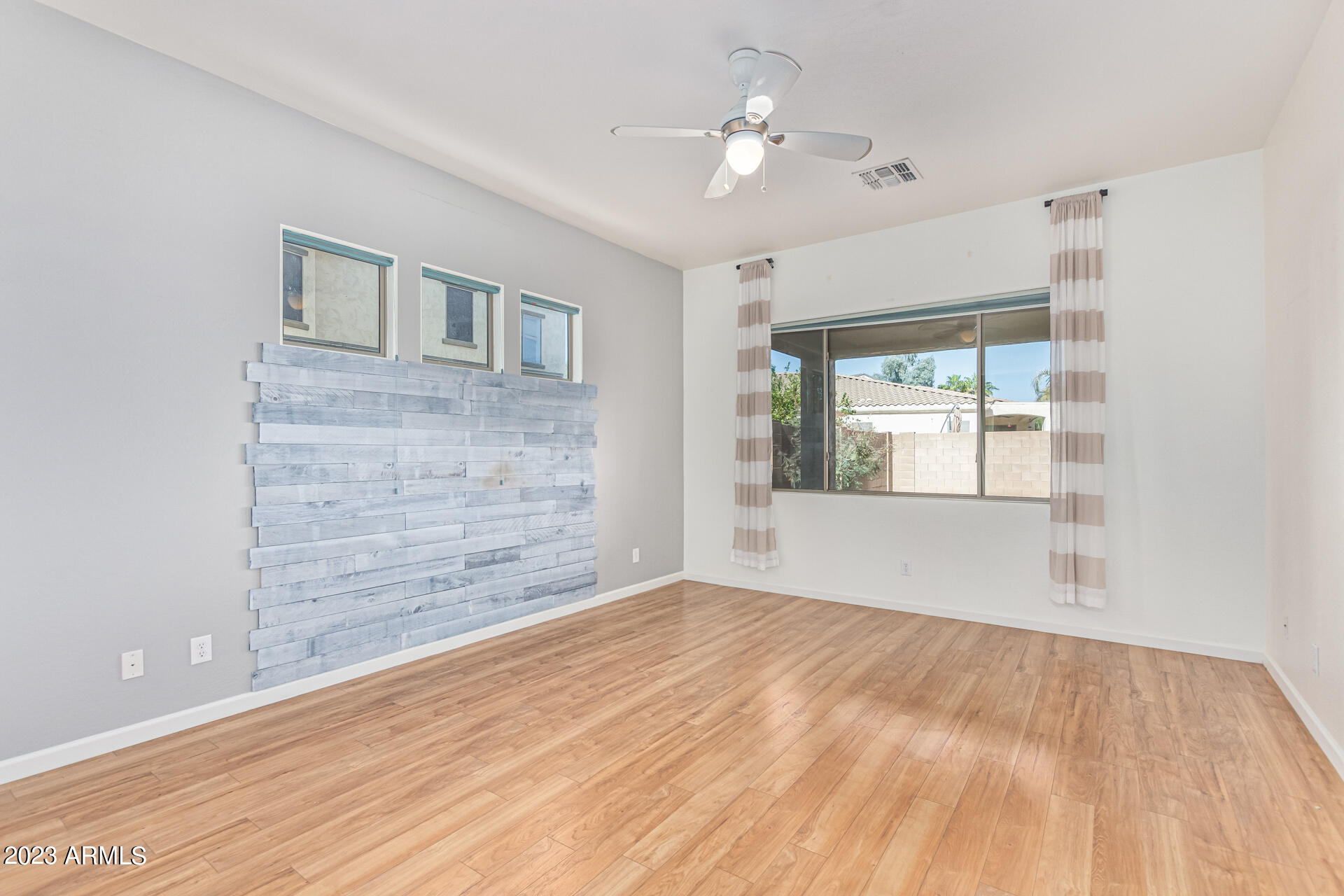 3646 E Palmer Street