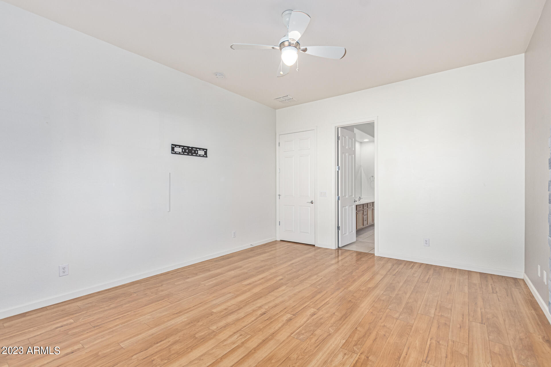 3646 E Palmer Street