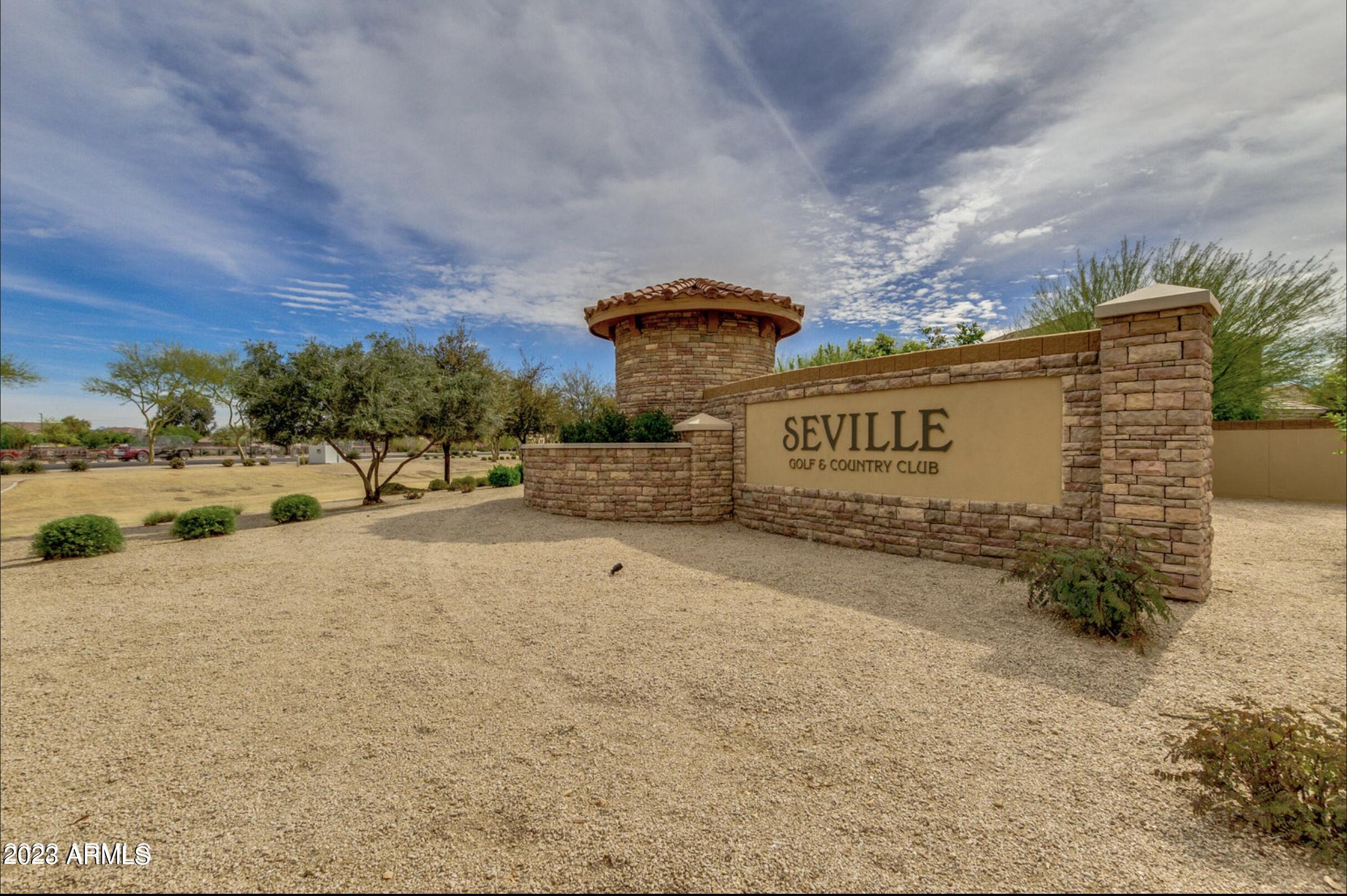 3646 E Palmer Street