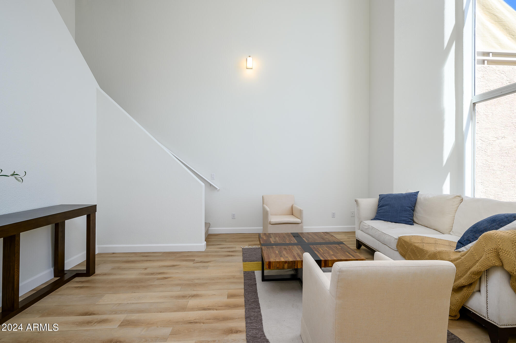 12852 N MOUNTAINSIDE Drive, 2