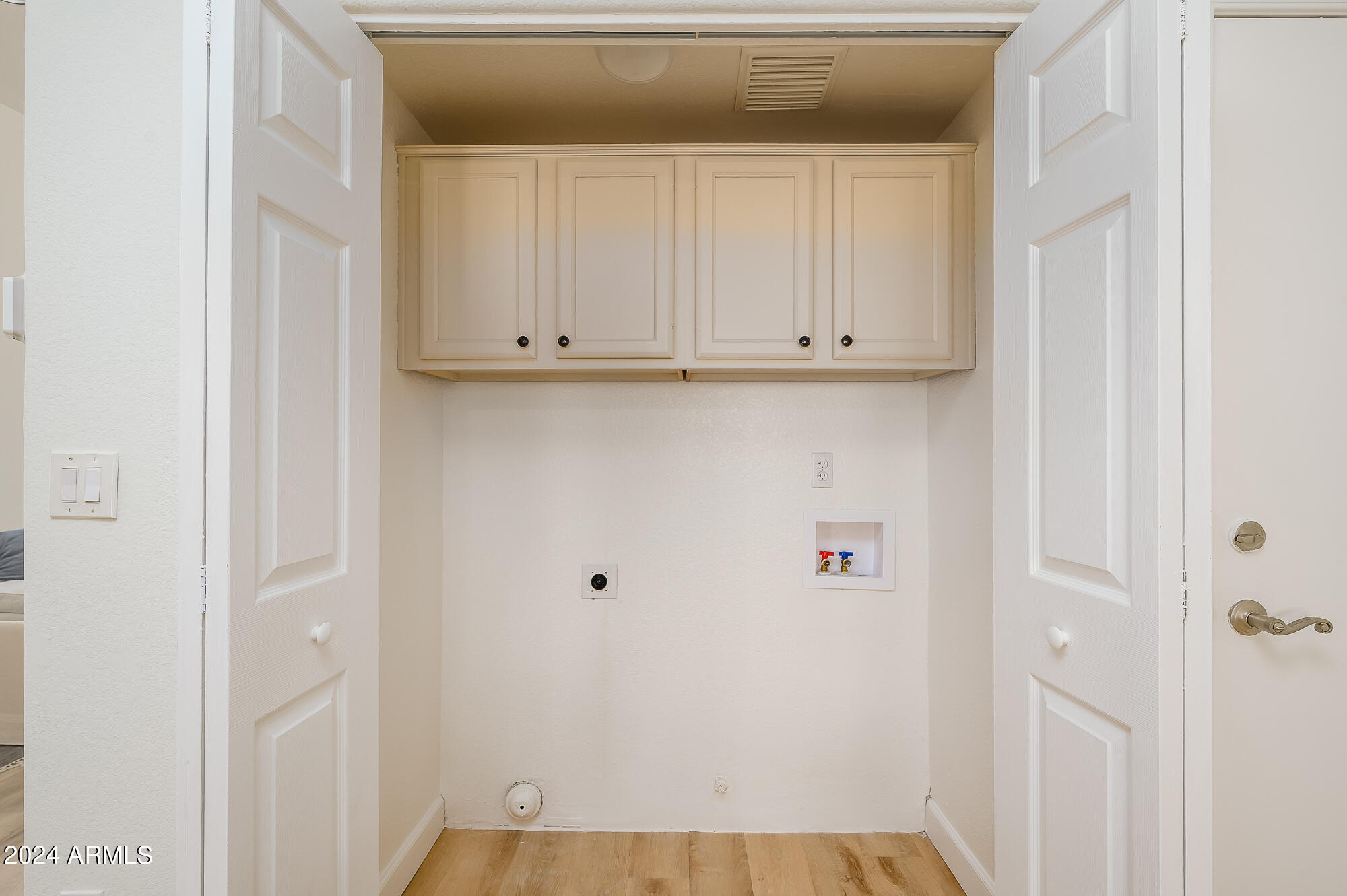 12852 N MOUNTAINSIDE Drive, 2