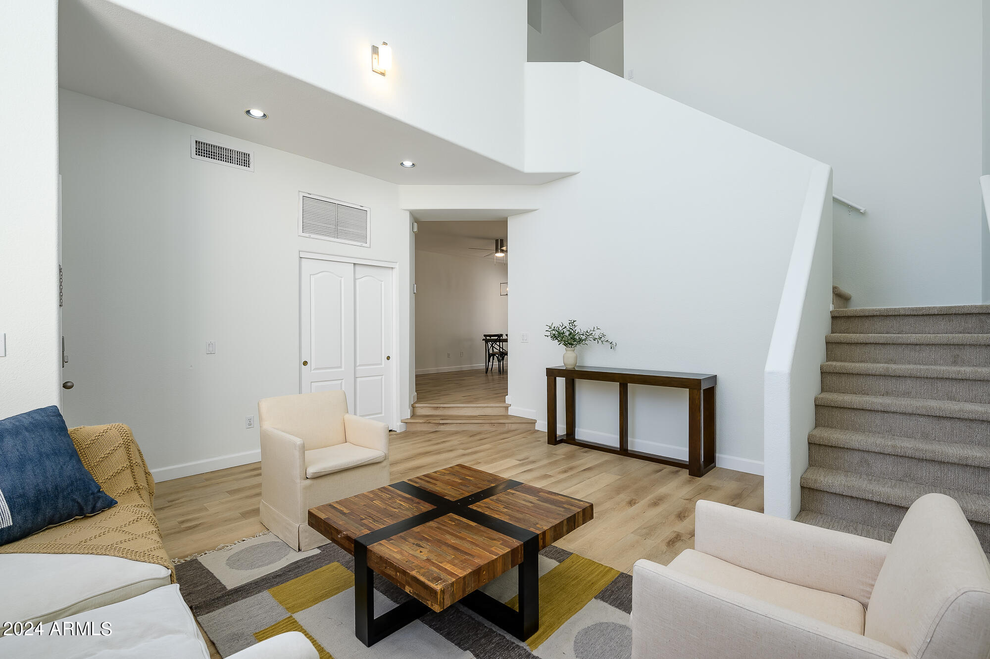 12852 N MOUNTAINSIDE Drive, 2