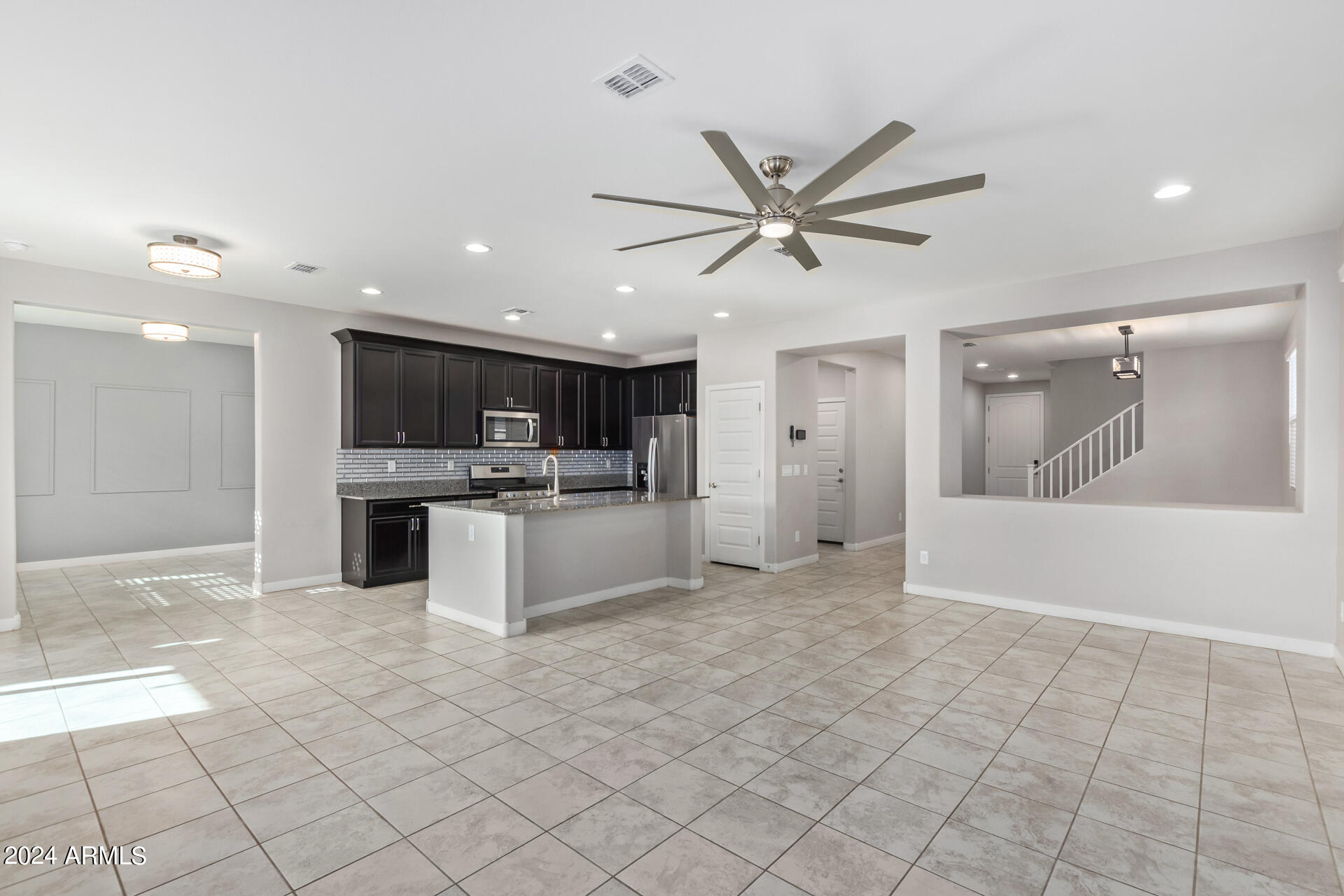 2927 W WESTLAND Road