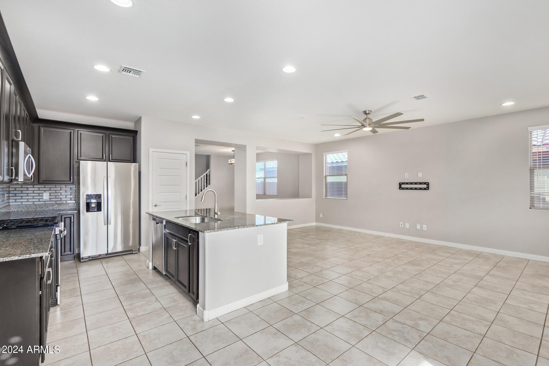 2927 W WESTLAND Road